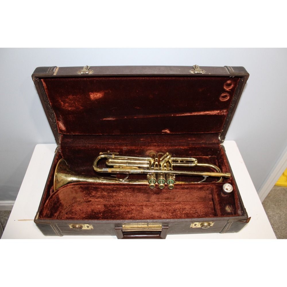 Vintage Olds Ambassador Trumpet Fullerton CA Serial 706620 Playable w/ Case 7C